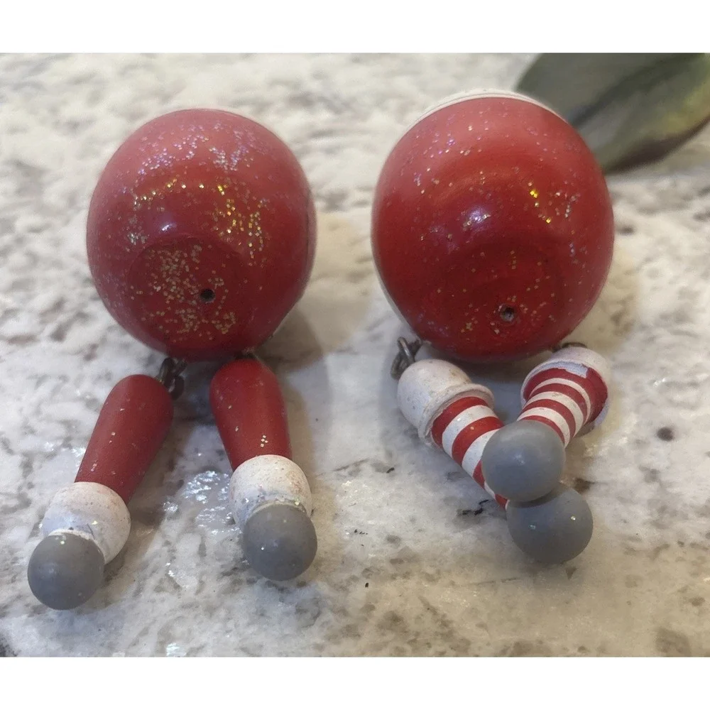 Folk Art Hand Painted Wood Santa And Mrs. Claus Egg Shelf Sitter Christmas Decor